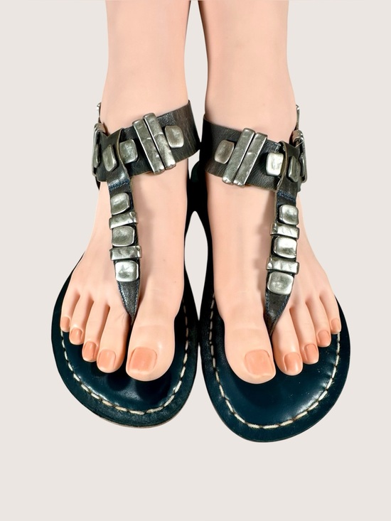 Bernardo Shoes - Bernardo Milan Women’s Flat T-Strap Leather Sandals